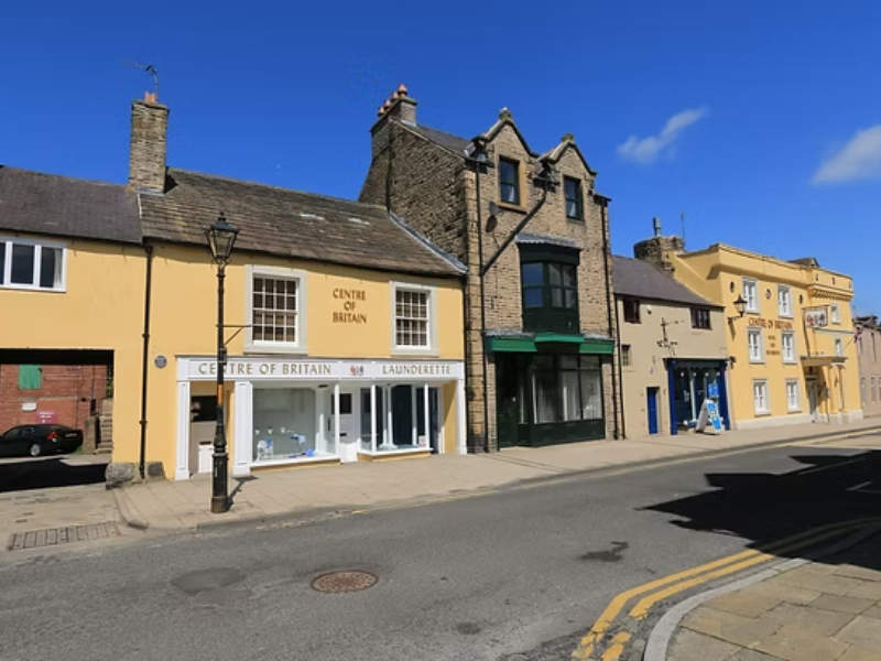 Centre of britain from market square